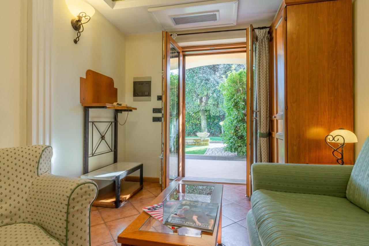 Carpediem Roma Golf Club Марко-Симоне Экстерьер фото