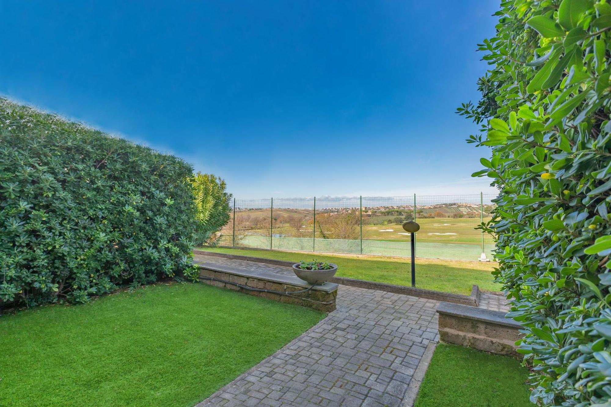 Carpediem Roma Golf Club Марко-Симоне Экстерьер фото
